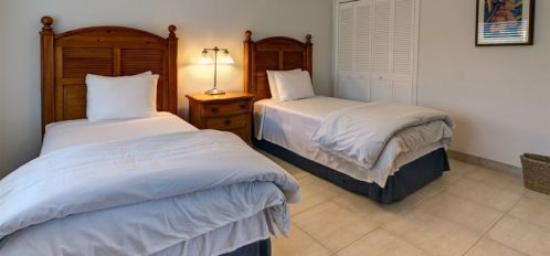 The 2-Bedroom Suite at Hut Pointe Inn